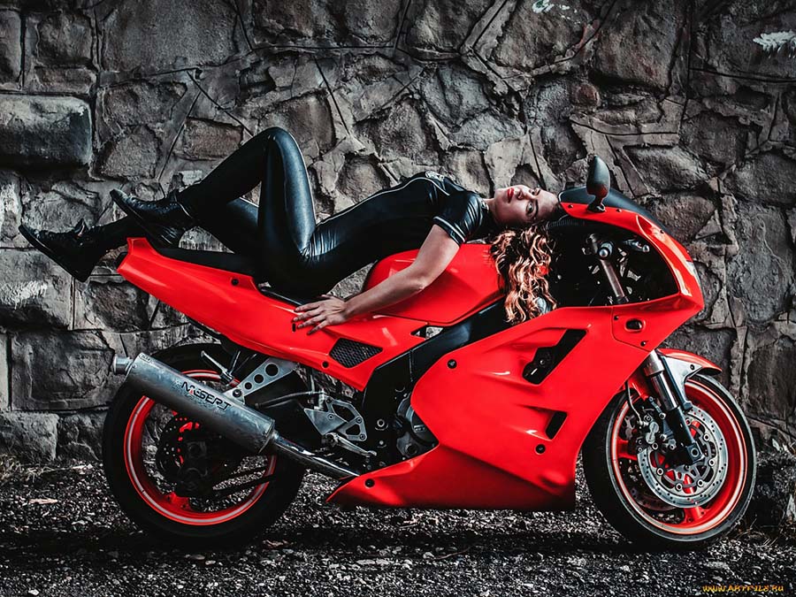 Beautiful girl Beautiful girls and motorcycles in Veracruz