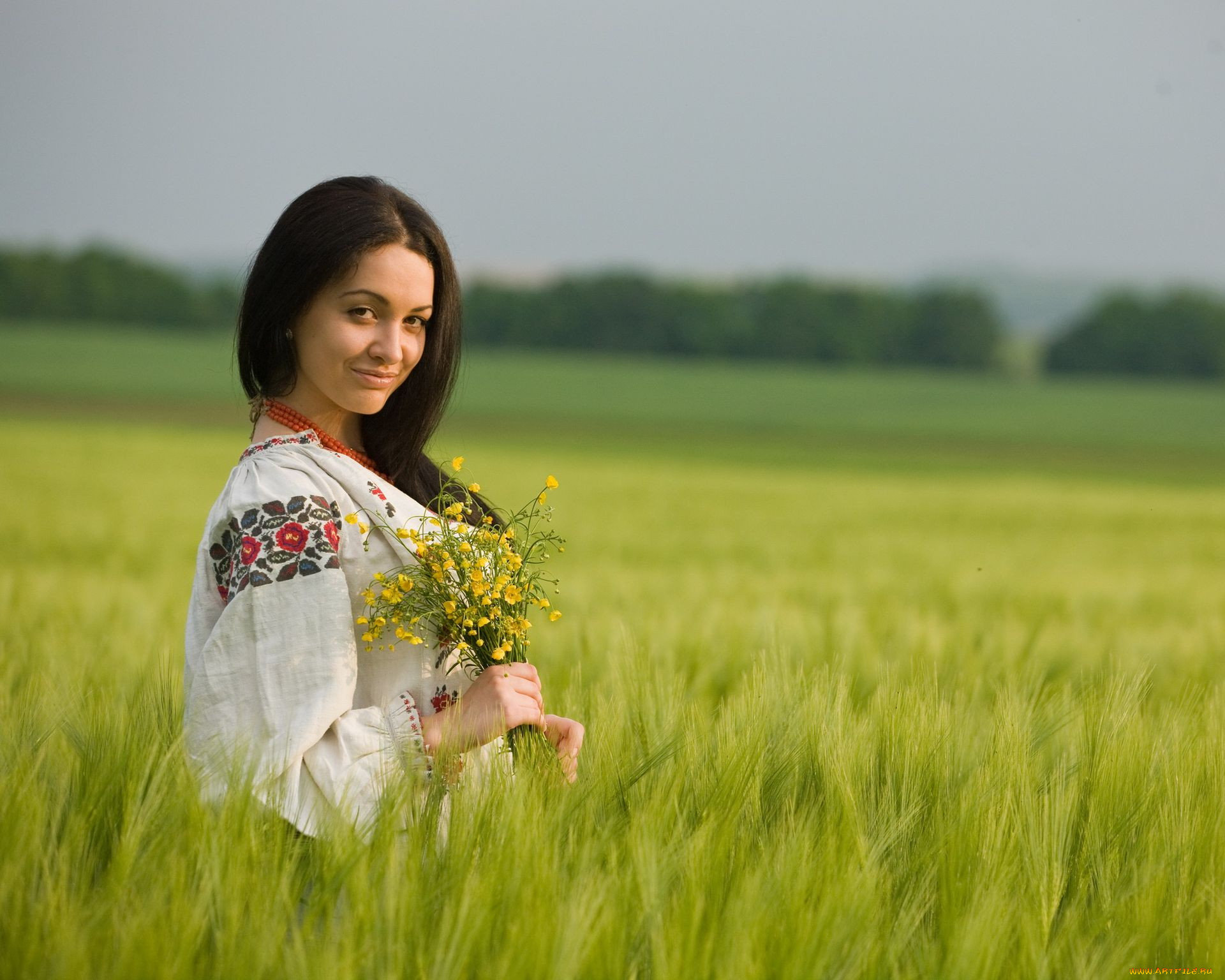 Women in Slavic costumes in Veracruz