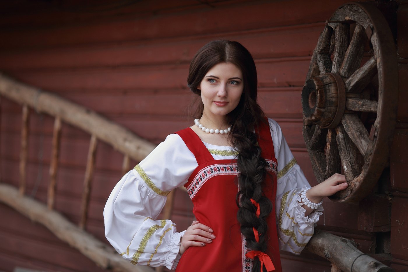 Girls in Slavic costumes in Veracruz